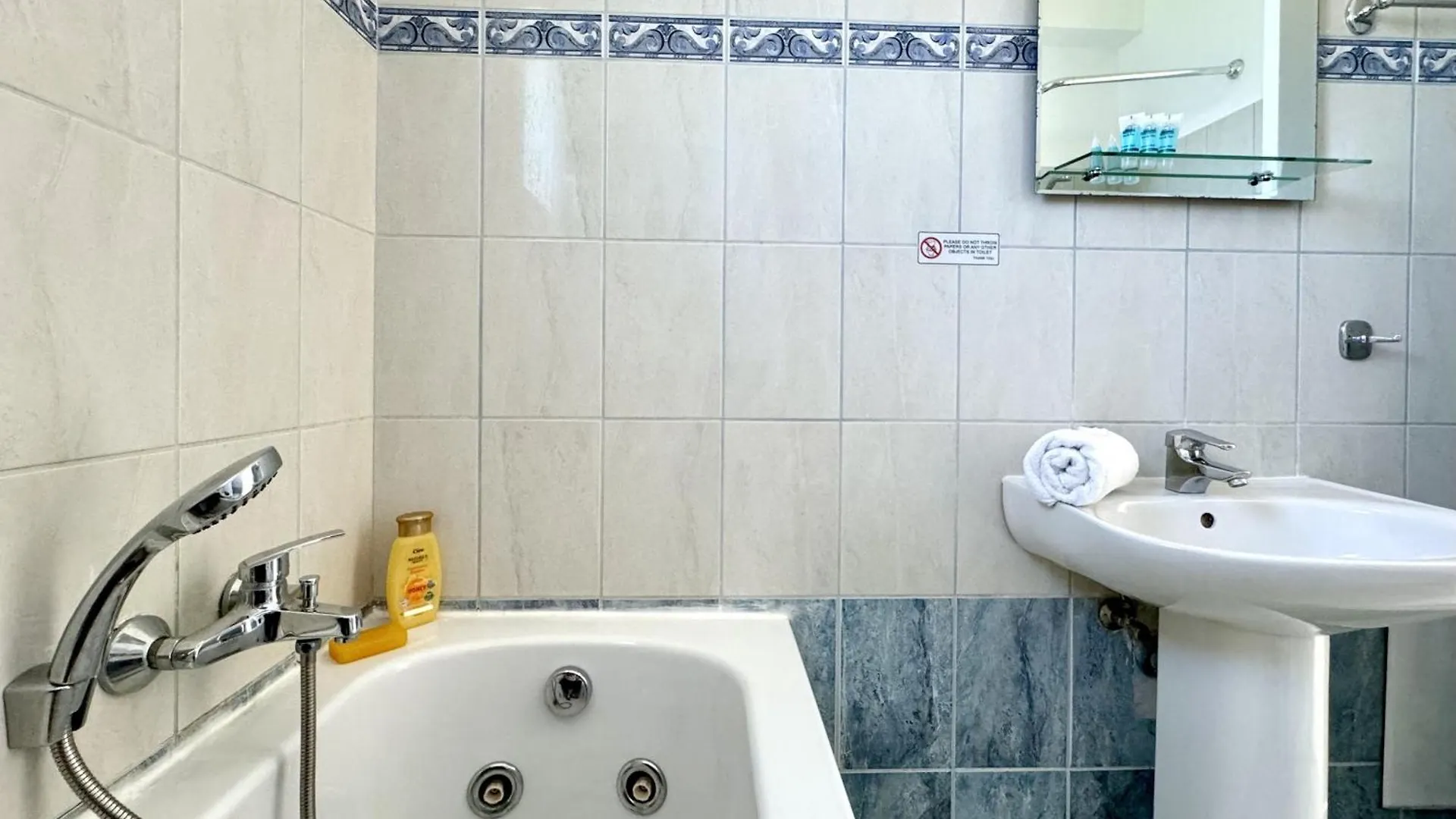 Villa Dimitra Trapezaki  0*, Trapezaki (Kefalonia)
