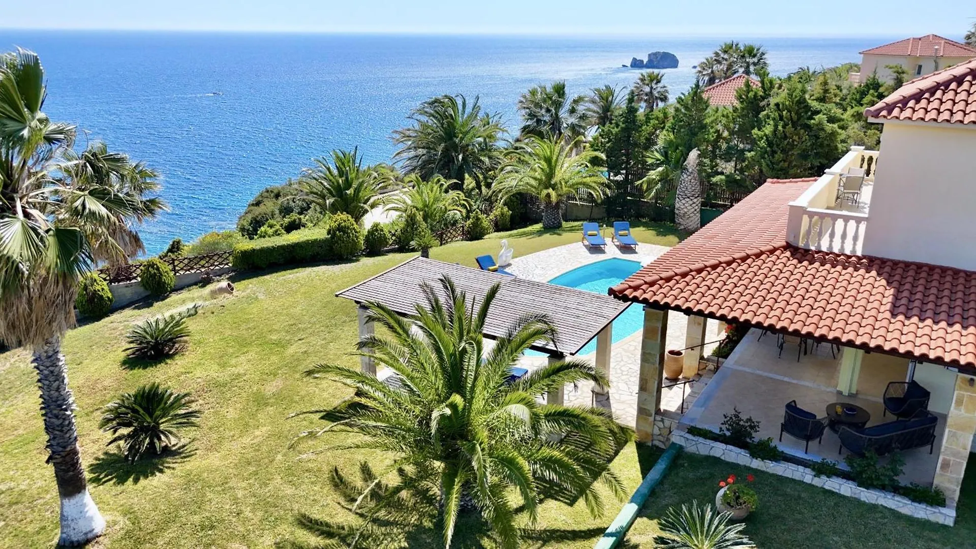 Villa Dimitra Trapezaki  0*, Trapezaki (Kefalonia) Greece
